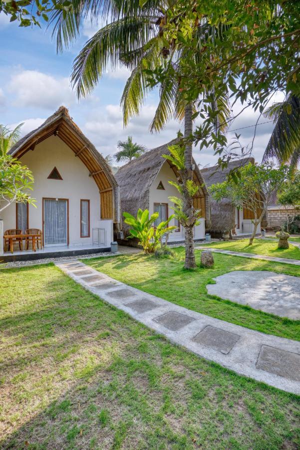 Ananta Bungalow Toyapakeh Exterior foto